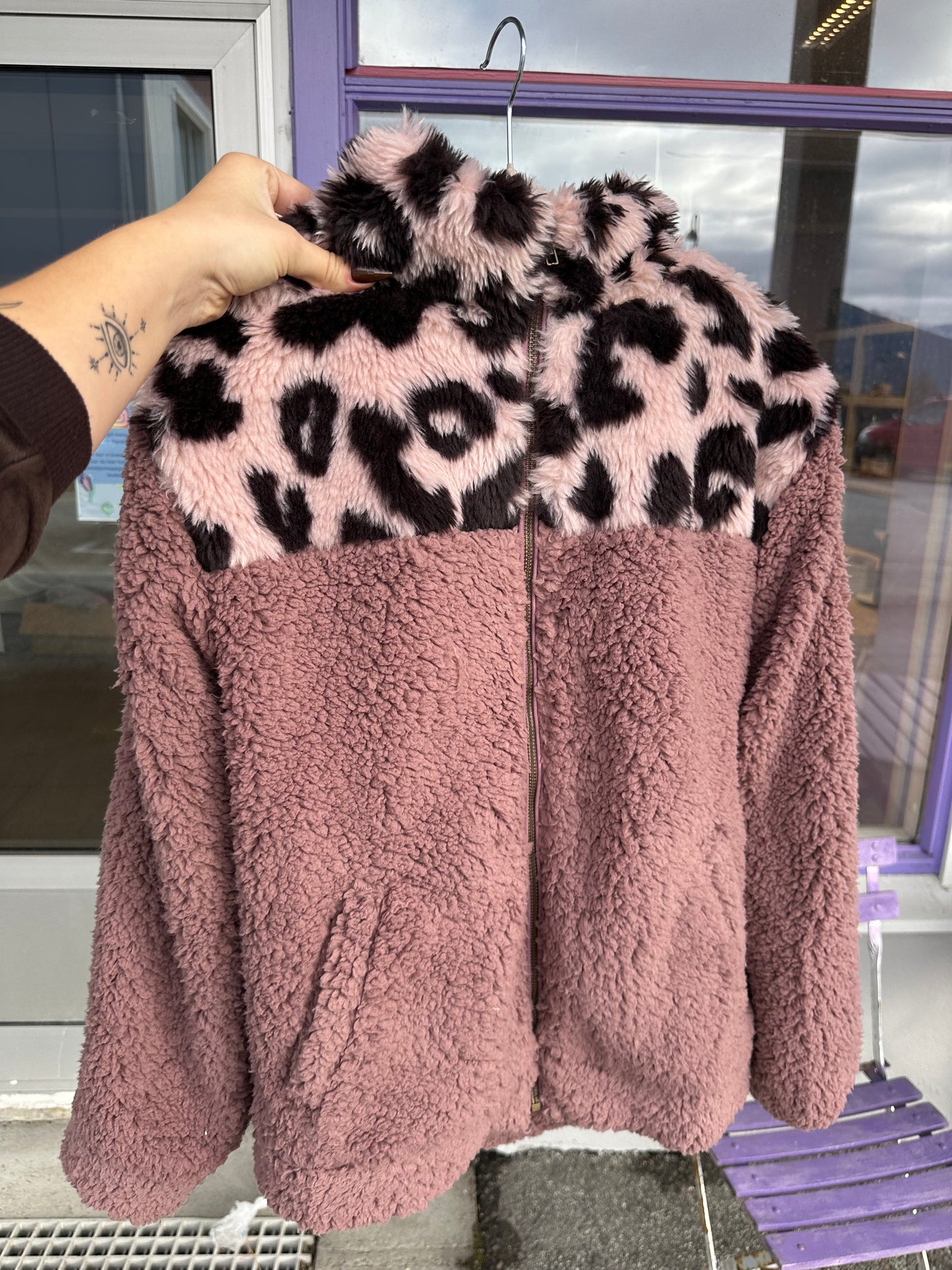 Teddy jakke gammel rosa med leopard mønster