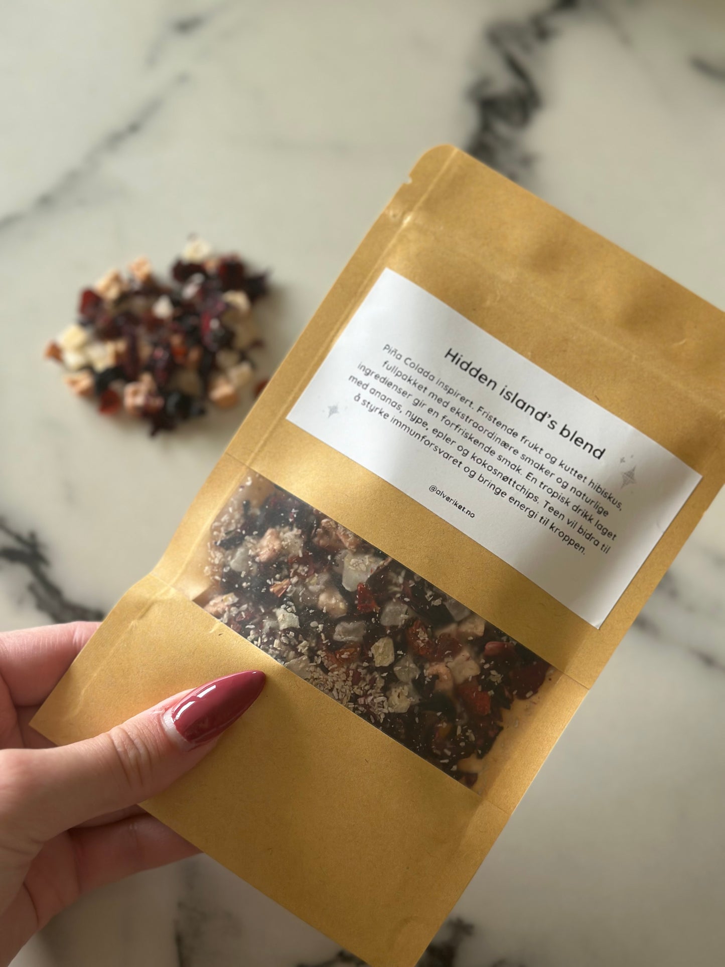 Te 50 gram - Hidden Island’s blend (Alveriket favoritt! Piña colada)