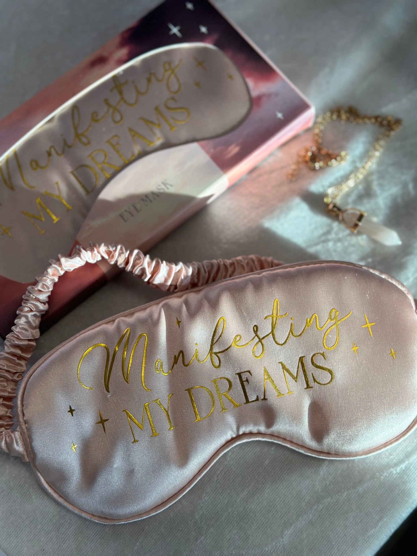 Sovemaske rosa silke - MANIFESTING MY DREAMS