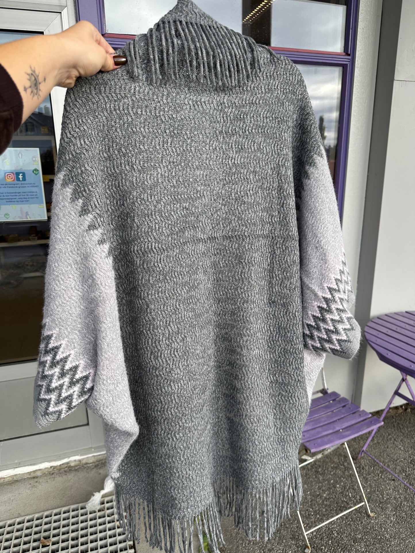 One size strikket jakke / cardigan / åpen poncho - grå lavendel