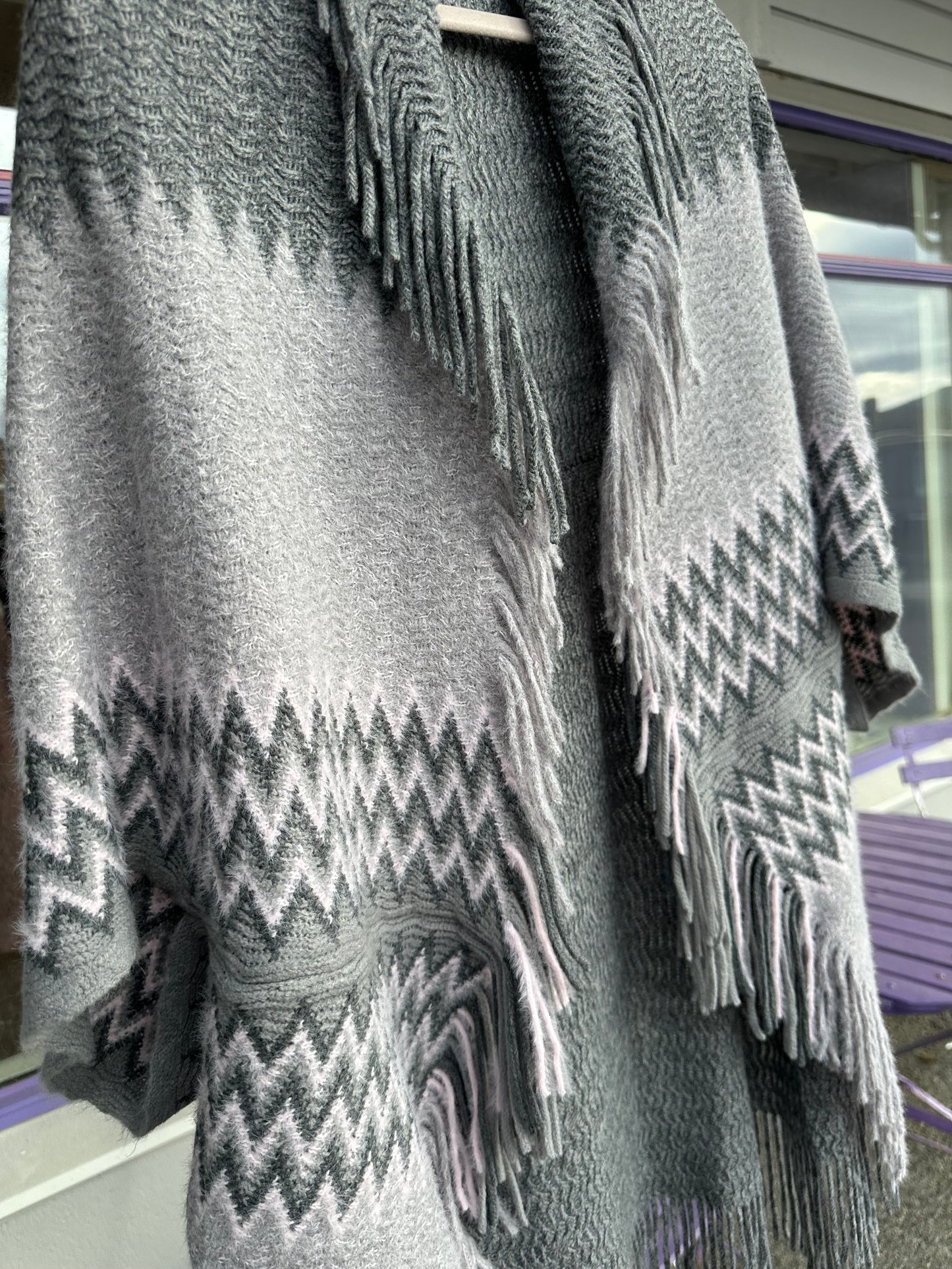 One size strikket jakke / cardigan / åpen poncho - grå lavendel