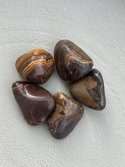 Nguni jaspis tromlet stein XL