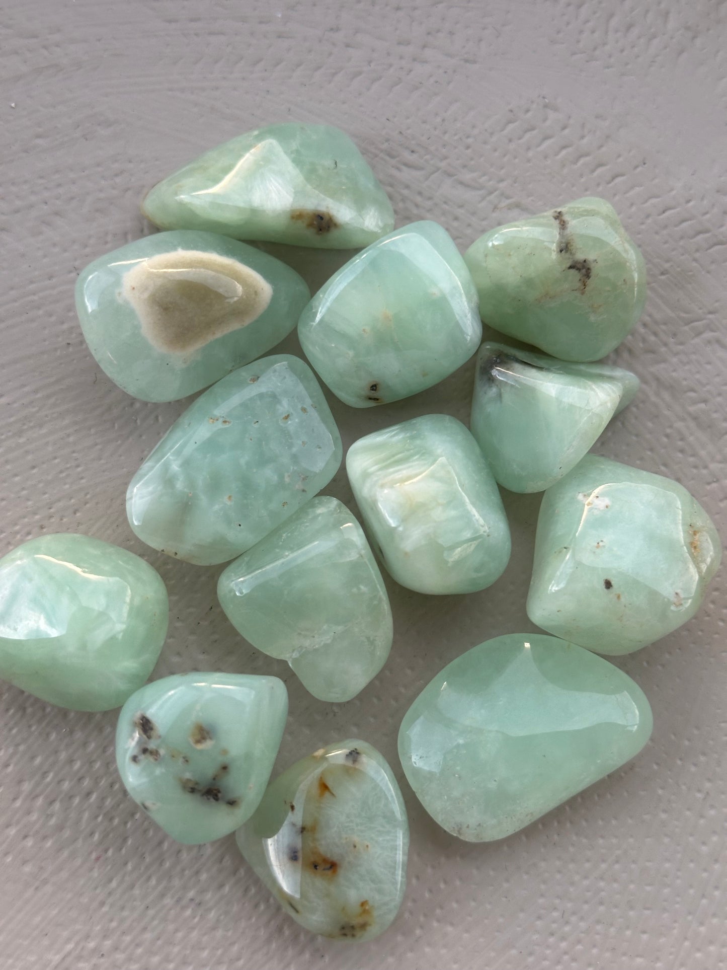 Prehnitt tromlet stein M