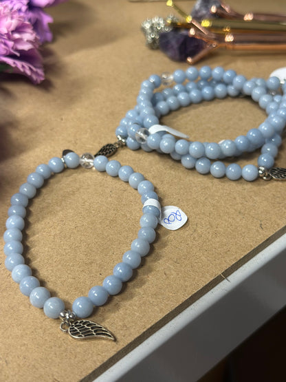 Angelitt armbånd med englevinge og bergkrystall perle